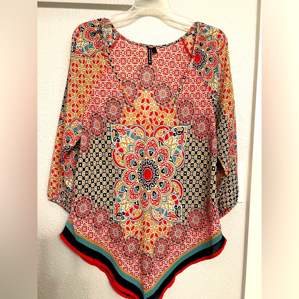 Heart Soul V-Neck Blouse! Large